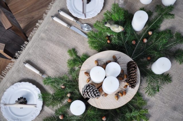 How to decorate the New Years table with your own hands: photos, design and serving ideas