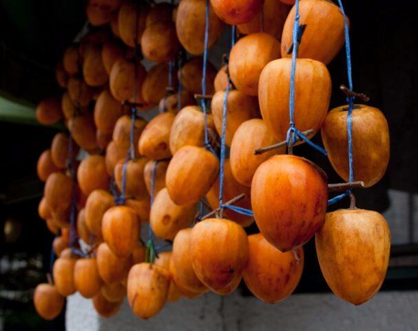 How to dry and dry persimmons at home