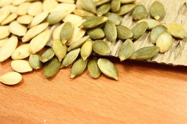 How to dry pumpkin seeds at home: in the oven, in the microwave, in a frying pan