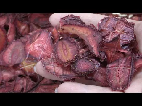 How to dry, wither strawberries at home