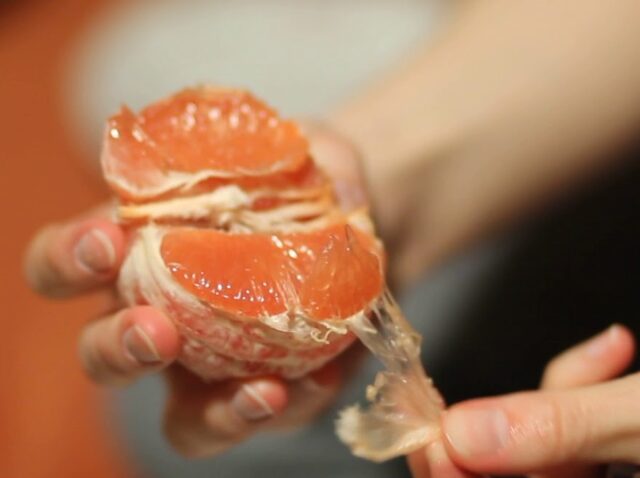 How to easily and quickly peel a grapefruit