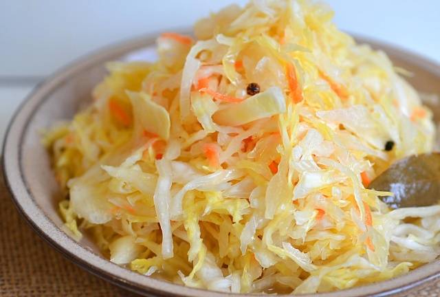 How to ferment cabbage quickly and tasty 