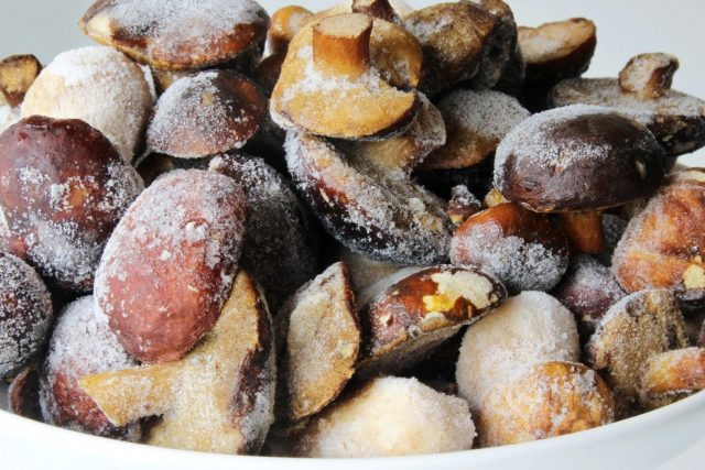 How to freeze boletus for the winter: fresh, boiled and fried