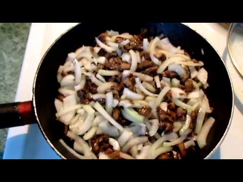 How to fry butter with onions in a pan: delicious cooking recipes