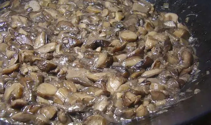 How to fry fresh mushrooms: recipes for popular dishes