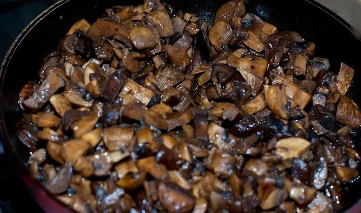 How to fry fresh mushrooms: recipes for popular dishes