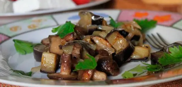 How to fry (fry) butterfish in a pan: fresh, frozen, boiled