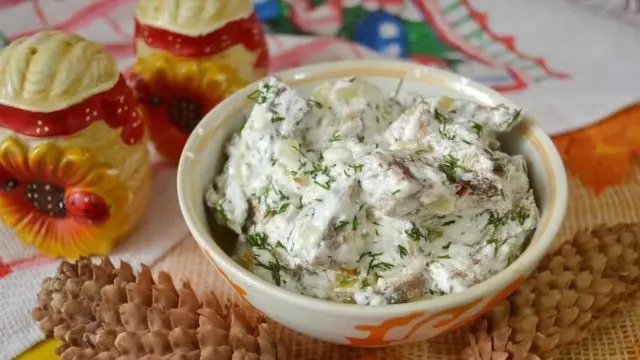 How to fry mushrooms in a pan: with onions, in flour, cream, royally