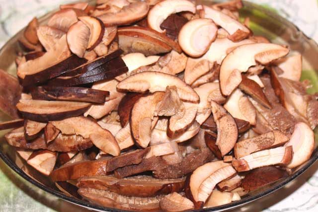 How to fry obabki mushrooms: how much to cook, recipes