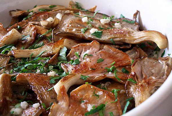 How to fry oyster mushrooms with onions in a pan