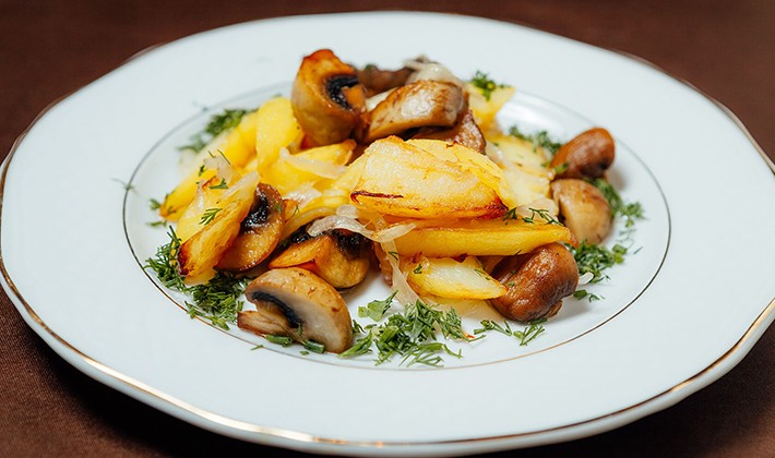 How to fry porcini mushrooms with potatoes