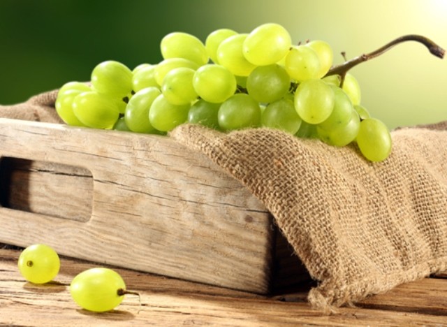 How to keep grapes for a long time: rules