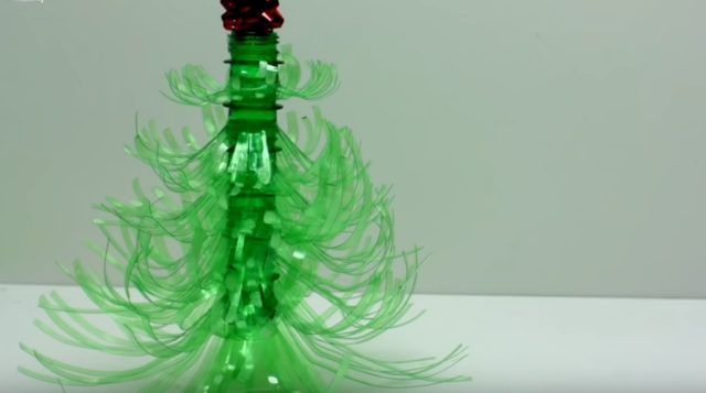 How to make a Christmas tree from plastic bottles: small, large, beautiful