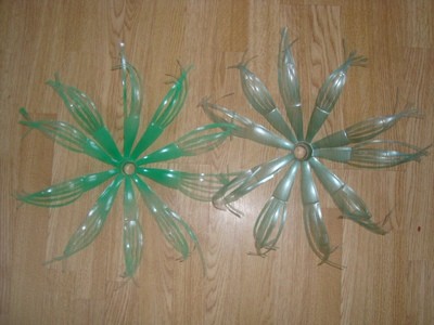 How to make a Christmas tree from plastic bottles: small, large, beautiful