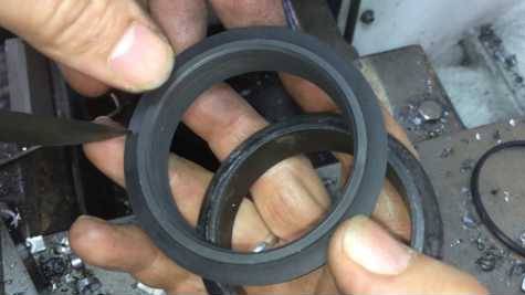 How to make a friction ring for a snow blower