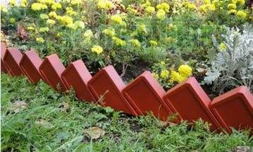 How to make a garden bed from improvised means