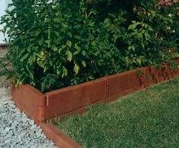 How to make a garden bed from improvised means