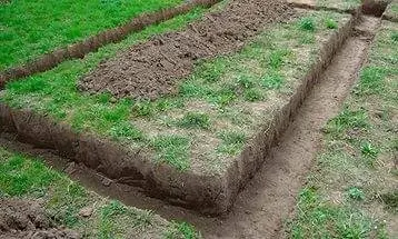 How to make a greenhouse out of plastic pipes