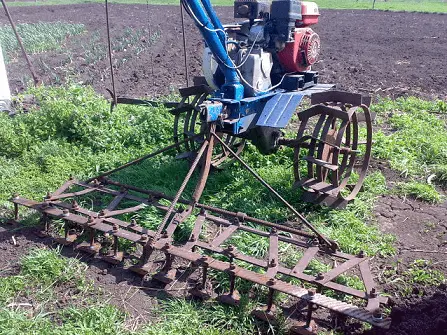 How to make a plow for a walk-behind tractor with your own hands