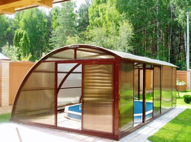 How to make a pool in a polycarbonate greenhouse