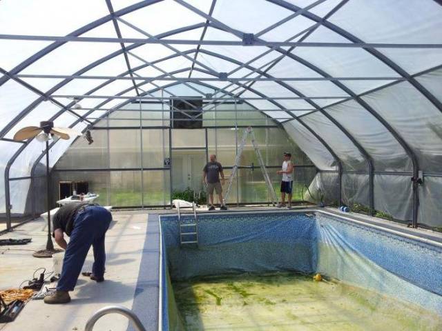 How to make a pool in a polycarbonate greenhouse