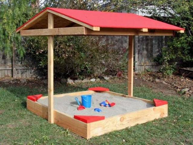 How to make a sandbox in the country with your own hands 