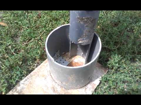 How to make a turkey feeder