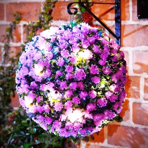 How to make a vertical petunia flower bed