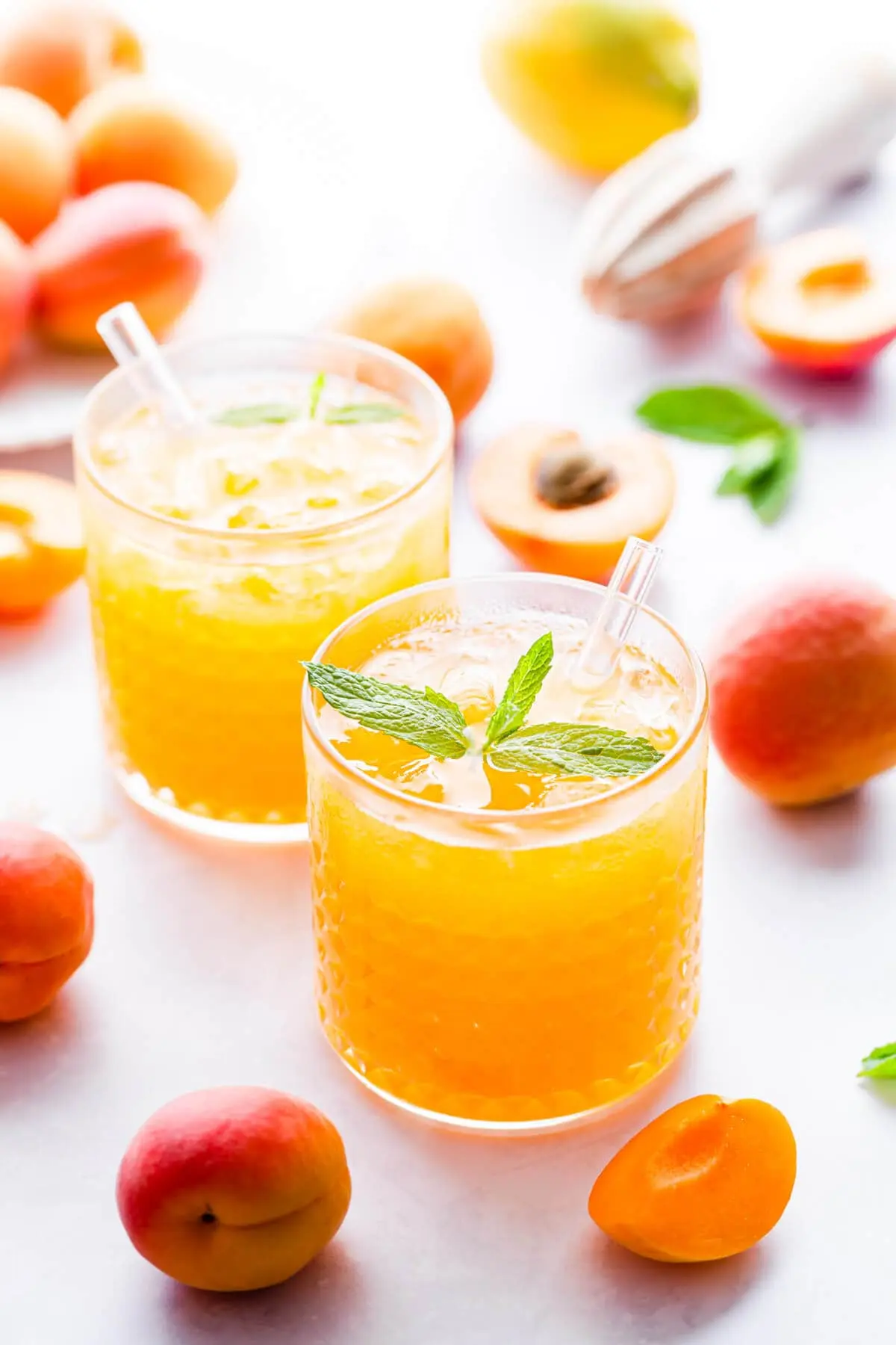 How to make apricot juice