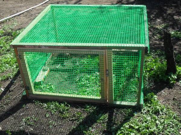 How to make cages for turkeys with your own hands