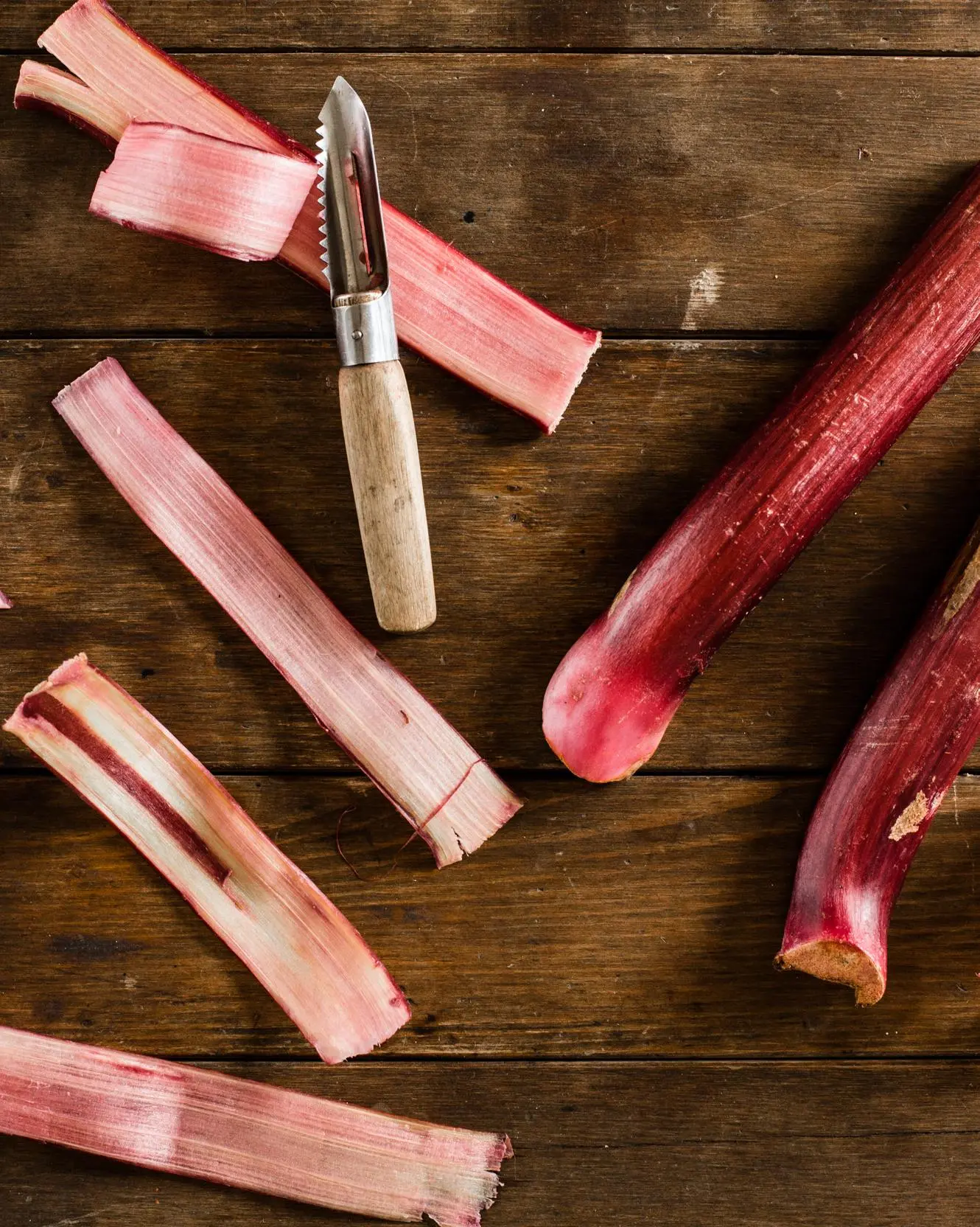 How to make candied rhubarb at home