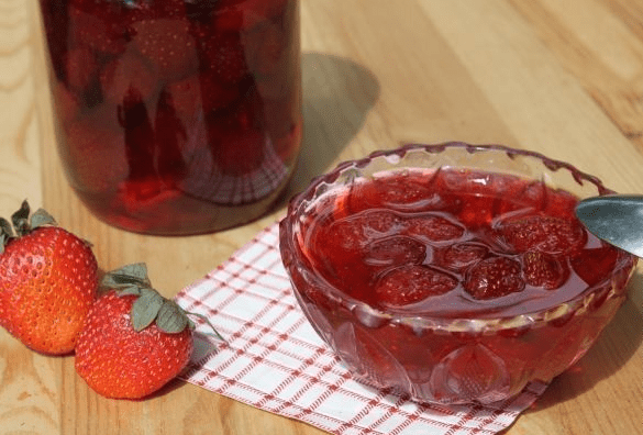 How to make frozen strawberry jam