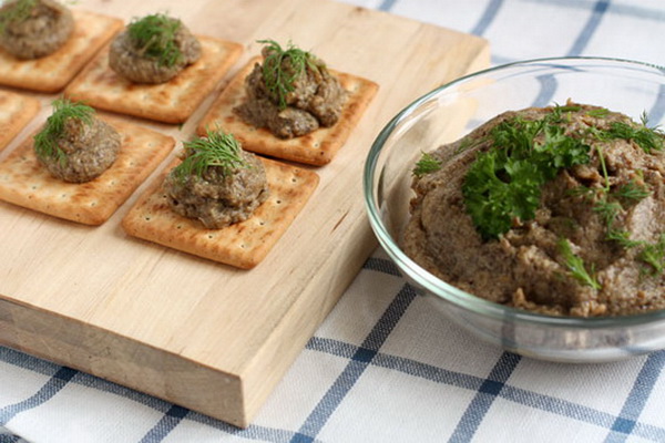 How to make mushroom pate from oyster mushrooms