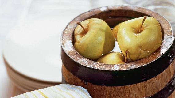 How to make pickled apples