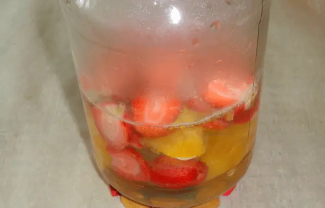 How to make strawberry compote without sterilization