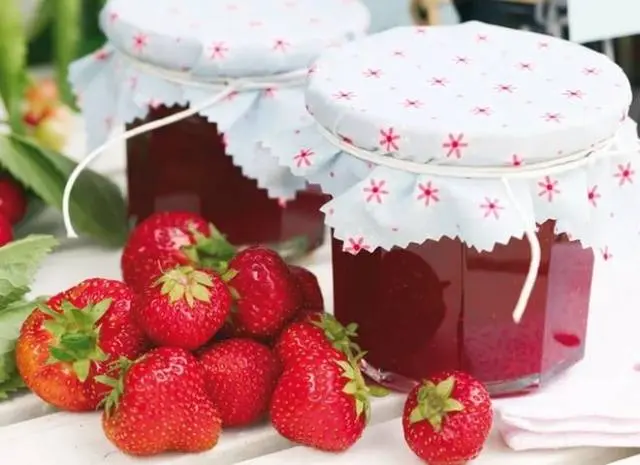 How to make strawberry jam