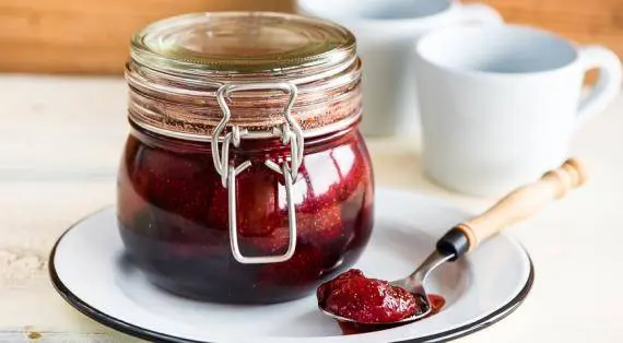 How to make strawberry jam