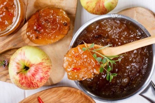 How to make tkemali from apples for the winter