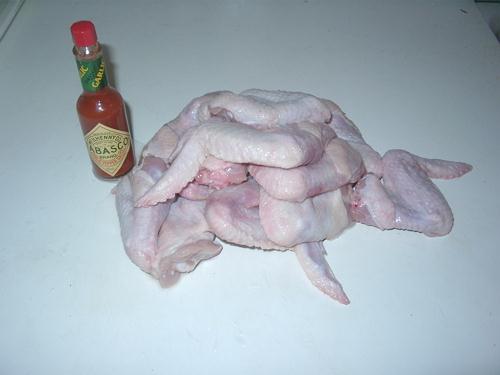 How to marinate chicken wings for hot and cold smoking: recipes for marinades and brines