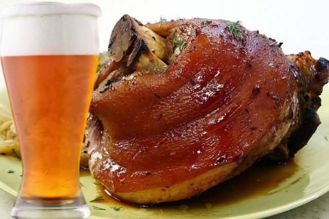 How to marinate pork knuckle for smoking: hot, cold