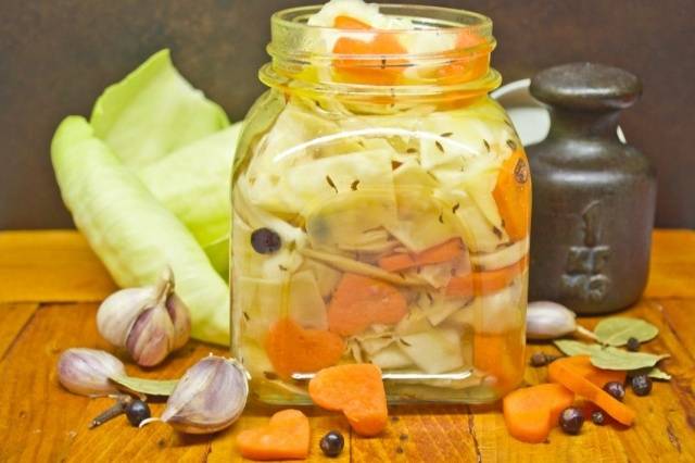 How to pickle cabbage for the winter