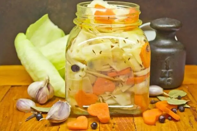 How to pickle cabbage for the winter