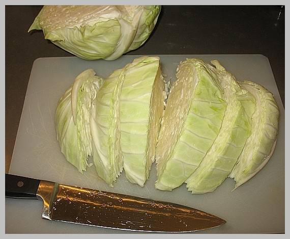 How to pickle cabbage quickly and tasty in a day