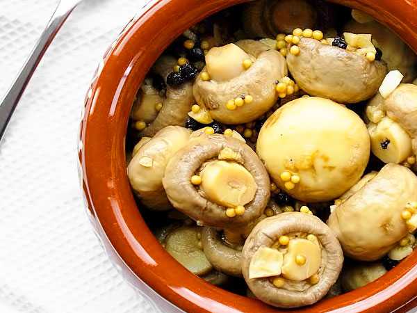 How to pickle champignons for the winter at home