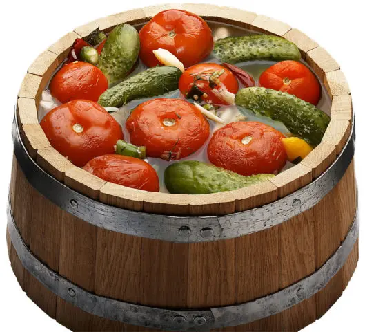 How to pickle cucumbers in a barrel or oak tub for the winter: grandmothers recipes, video