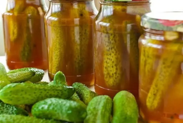 How to pickle cucumbers with aspirin in liter jars for the winter: recipes, video