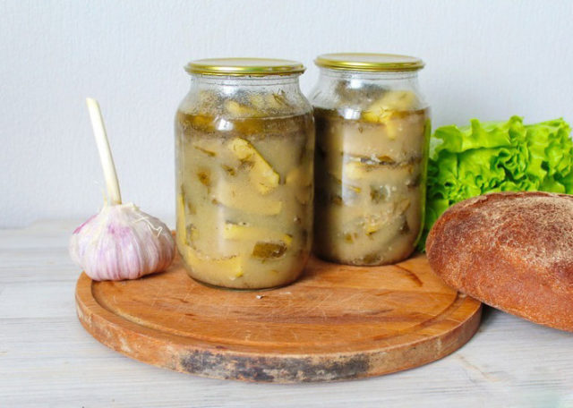 How to pickle cucumbers with aspirin in liter jars for the winter: recipes, video