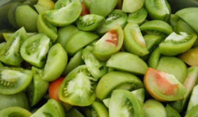 How to pickle green tomatoes