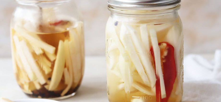 How to pickle kohlrabi cabbage