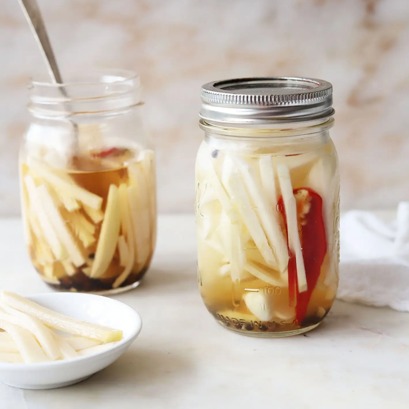 How to pickle kohlrabi cabbage